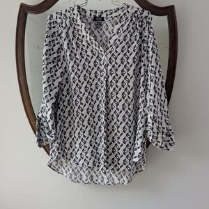 Jones New York Graphic 3/4 Sleeve Blouse